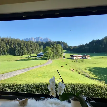 アパート Barbara キッツビュール